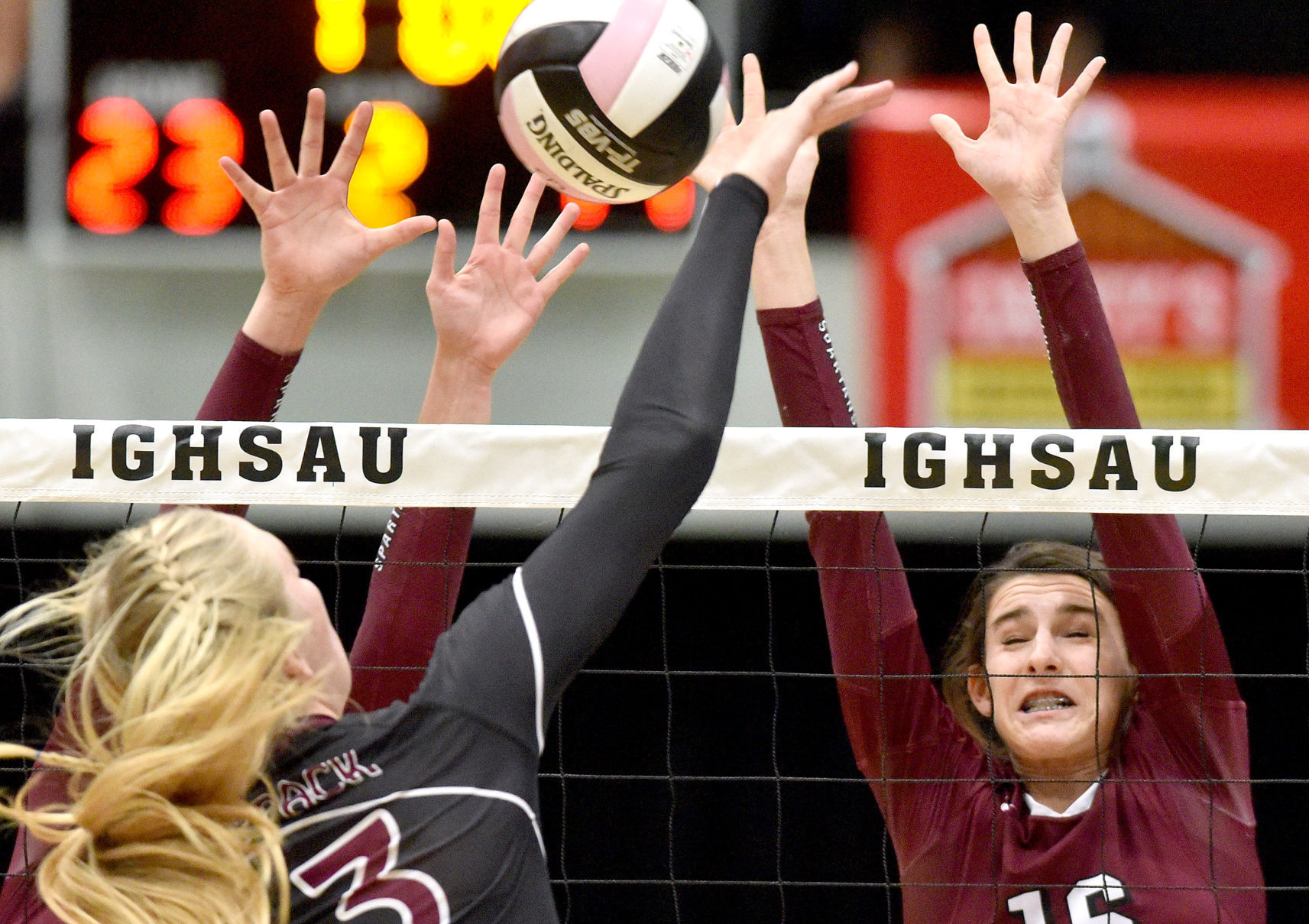 Western Christian vs Grundy Center state volleyball